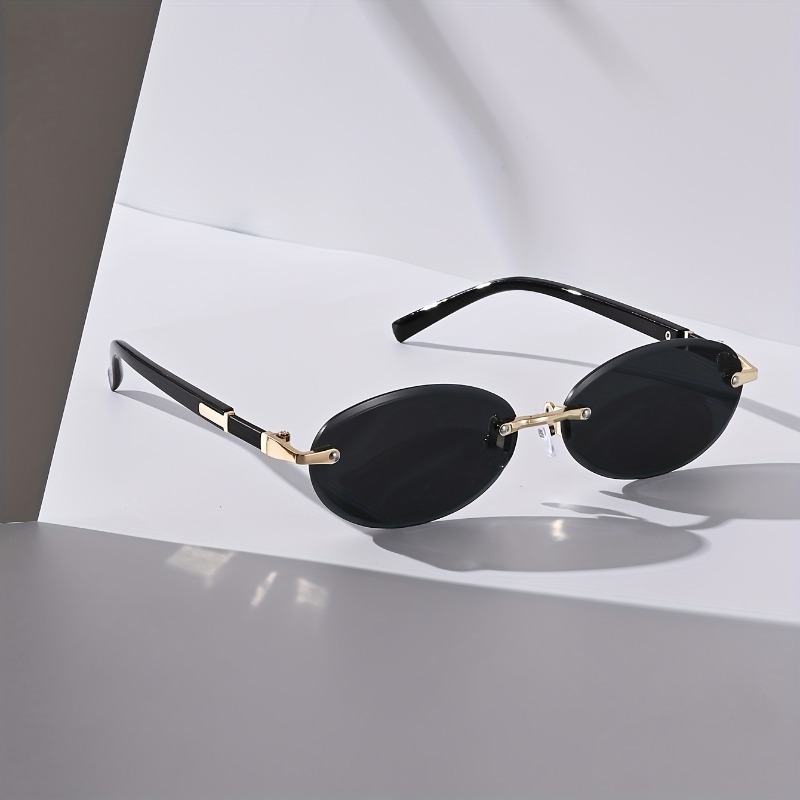 Sexy Small Oval Punk Sunglasse – Metal Photo Panel recenzja i cena